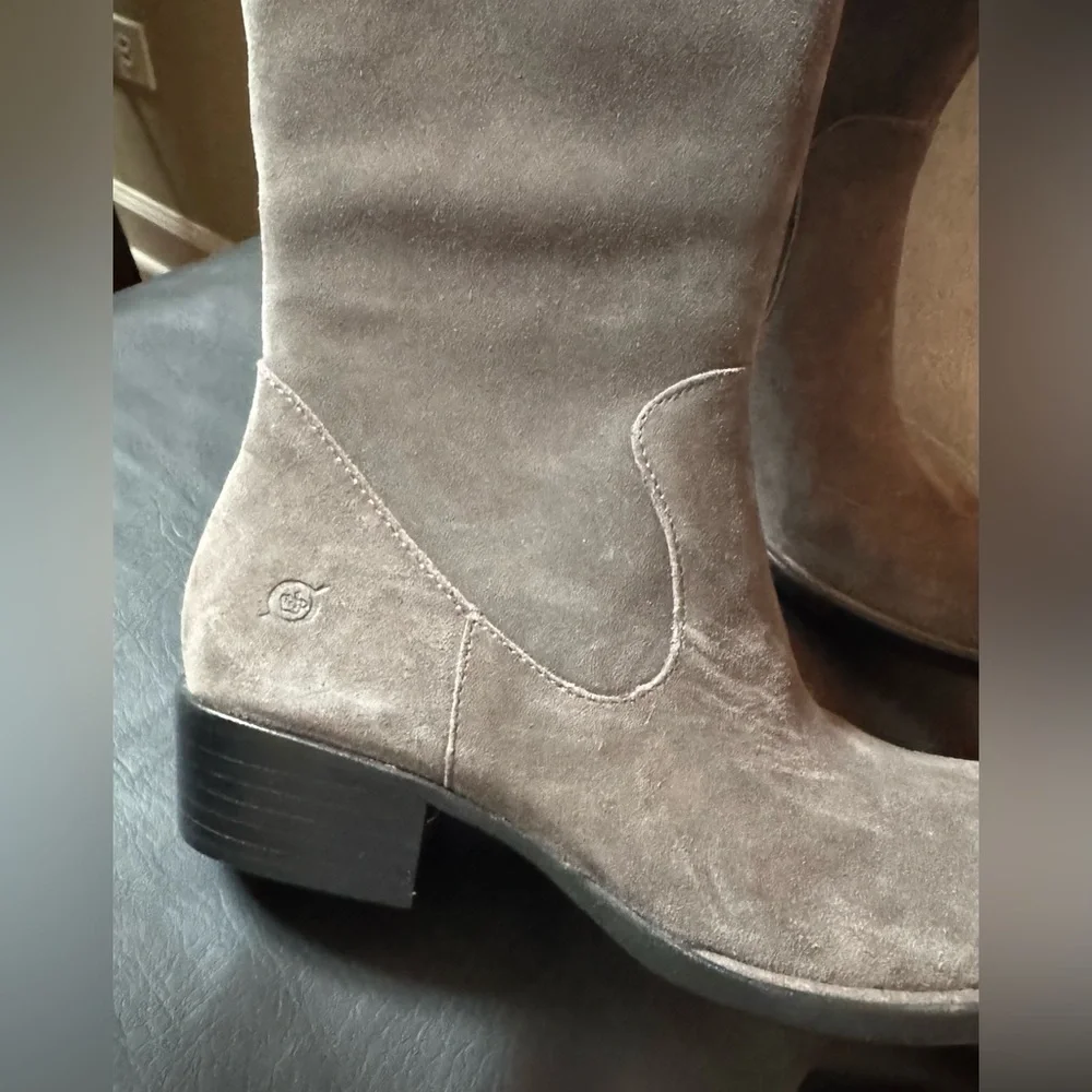 Women's Tall Suede Knee-High Boots - Taupe